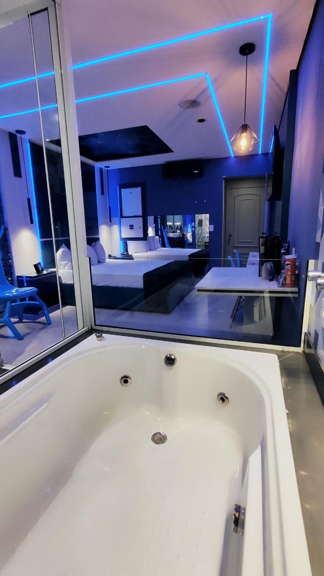 Love hotel Exotico Prime - Proximo Gru Aeroporto *